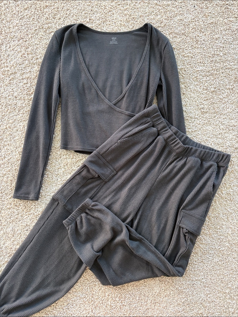 Aerie Gray Waffle Knit Loungewear Set - Long Sleeve Crop Top & Joggers